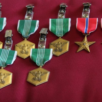 Slovenskí vojaci ocenení medailami Ministerstva obrany USA