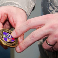 06 Veliaci poddôstojník SOCEUR navštívil slovenské SOF