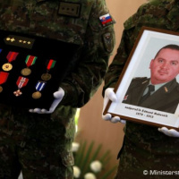 Posledná rozlúčka s kapitánom Edmundom Makovníkom