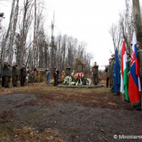 Minister Glváč si na vrchu Borsó a v obci Hejce uctil pamiatku obetí najväčšej leteckej tragédie v dejinách Ozbrojených síl SR