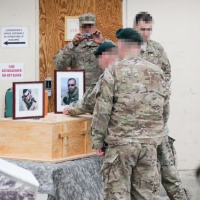 02 V Afganistane si pripomenuli útok z decembra 2013