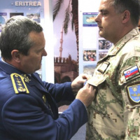 Vojenskí pozorovatelia z Egypta a Sýrie ocenení medailami