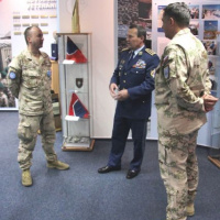 Vojenskí pozorovatelia z Egypta a Sýrie ocenení medailami