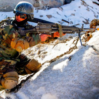 08 Vojaci 5. pluku špeciálneho určenia sa pripravujú na júnové nasadenie v Afganistane